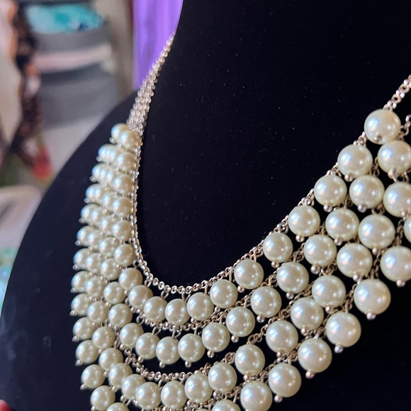 Beautiful 4-tiered pearl necklace. Costume jewelry - Picture 6 of 6